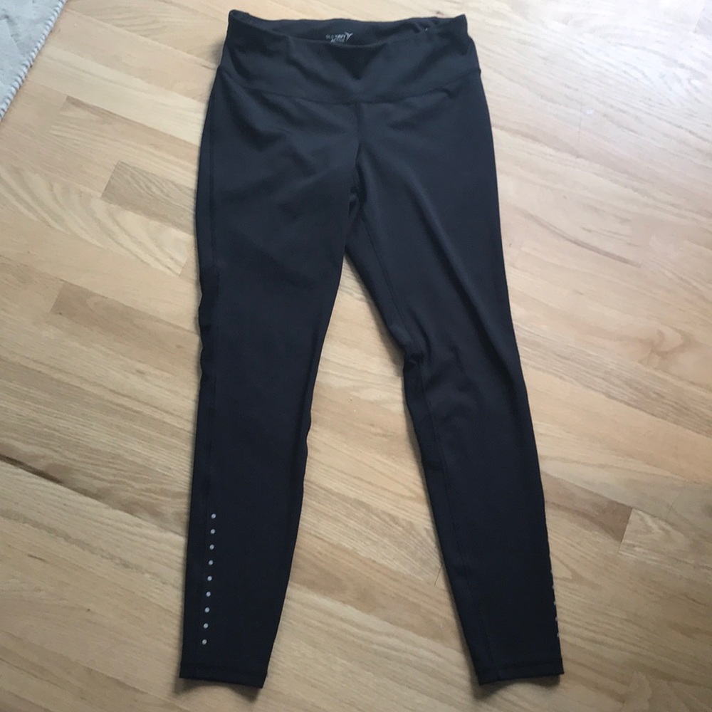 Old navy active black leggings new medium petite